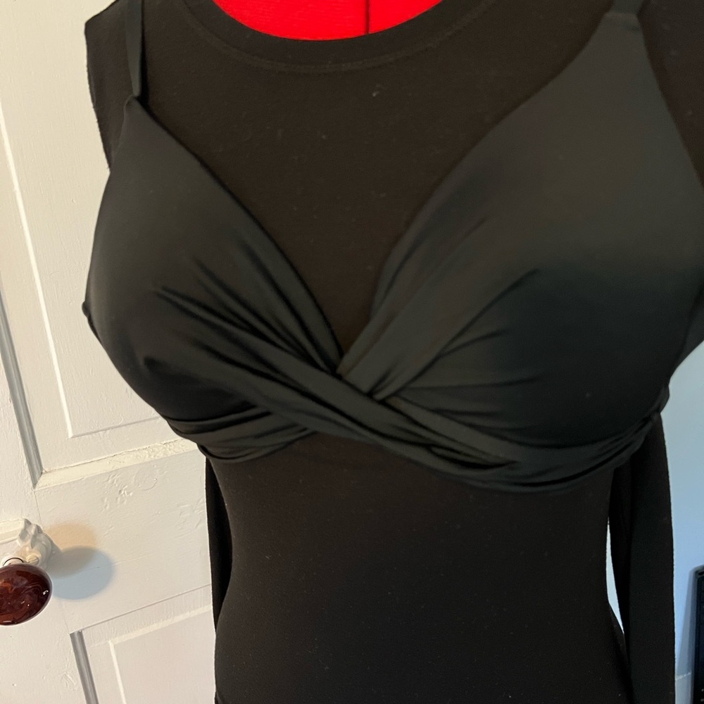 Bikini Top with front twist